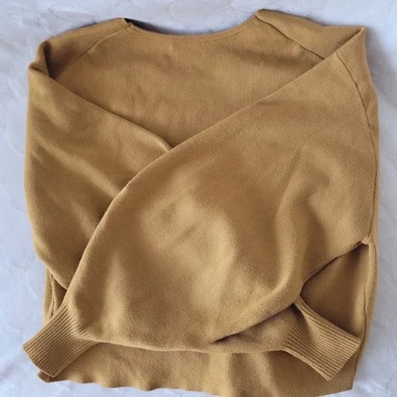 Aritzia Babaton Wren Sweater XS - Picture 3 of 4
